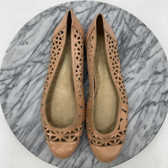 Stuart Weitzman Flats Womens 7.5 Nude Leather Slip On Laser Cut Closed Toe Shoe - Picture 8 of 11